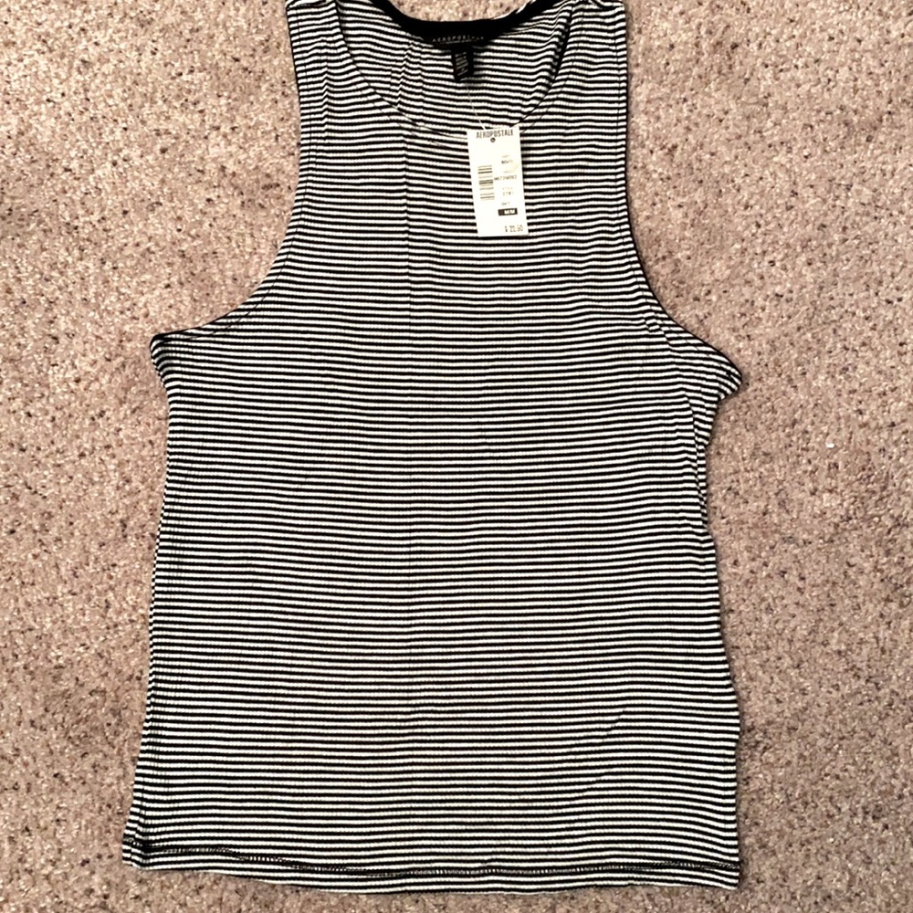 BRAND NEW Juniors striped cropped tank